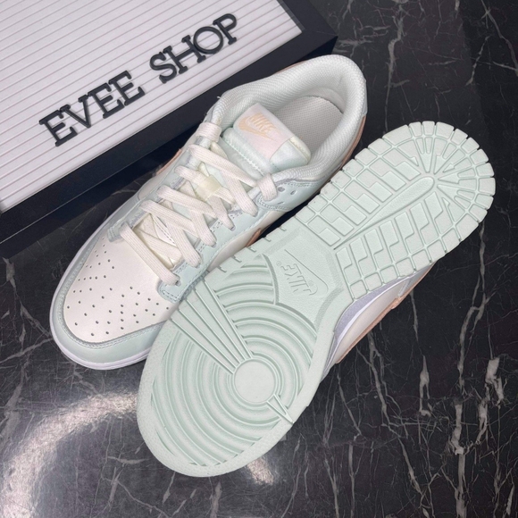 Nike Dunk Low 💗 - Picture 4 of 4